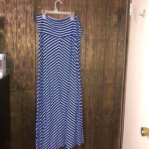 XL floor length maxi skirt